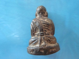 พระรูปหล่อเก่าไม่ทราบที่ใครรู้ช่วยบอกที