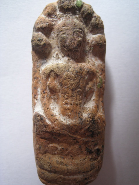 พระกรุไม่รู้ว่าที่ไหนครับช่วยดูทีครับพี่ๆ