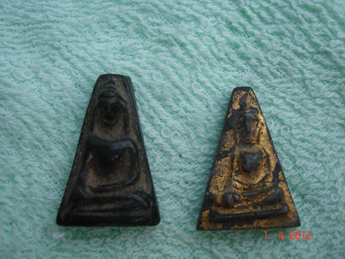 ใช่พระผงสุพรรณหรือเปล่า ผู้รู้ช่วยดูหน่อย