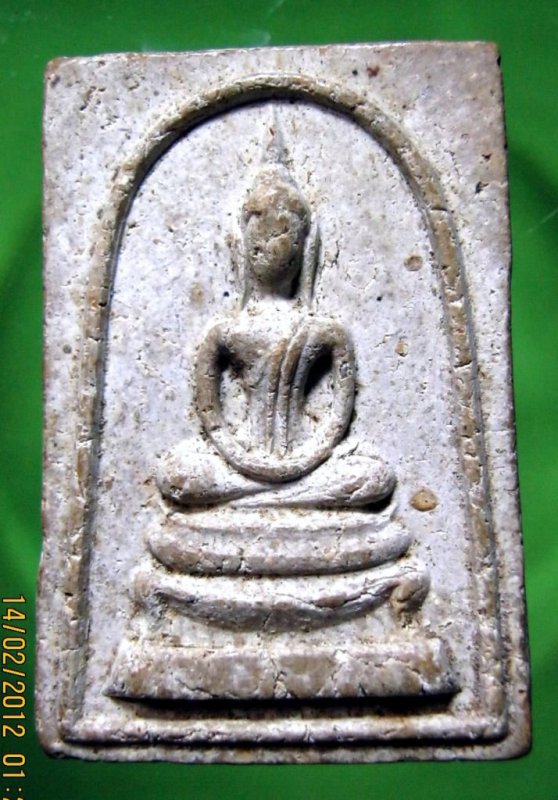 พระสมเด็จ หลังยันต์ องค์นี้ของหลวงพ่ออะไร ใครรู้ช่วยบอกหน่อยครับ.