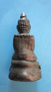 พระรูปหล่อเก่าไม่ทราบที่ค่ะ