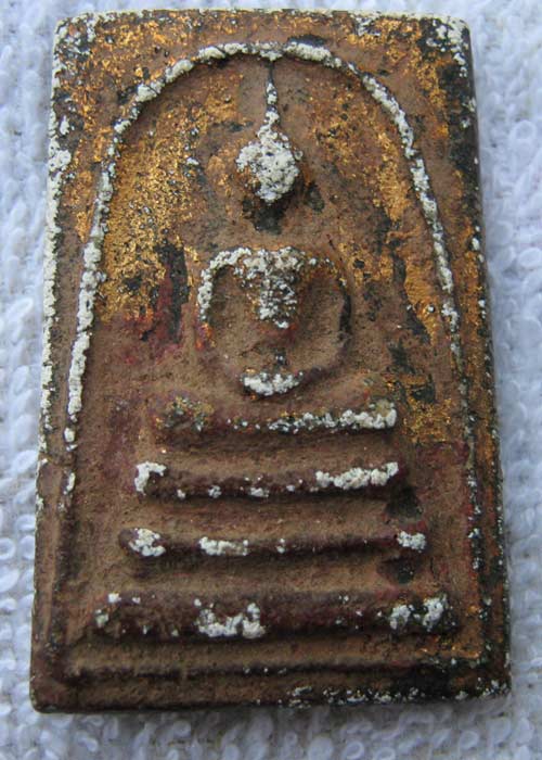 พระสมเด็จวัดไหน  เท้ไหมครับ