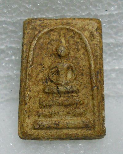 [Auto] argo - พระสมเด็จ กรุภูเขาทอง เนื้อจัด สวยดูง่าย เบาๆครับ