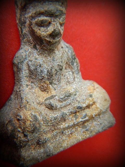 สอบถามพระกรุครับ..พอจะได้ลุ้นไหมครับ