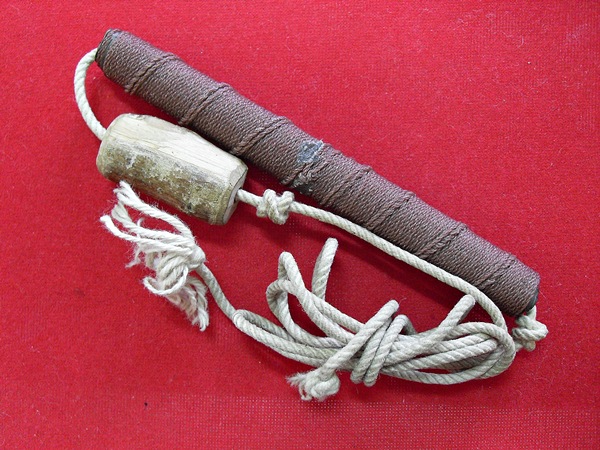 [Auto] ภัทรพล3333 - ตะกรุดยาว 4ครึ่ง นิ้ว หลวงพ่อทบสภาพเก่าสวย เคาะเดียวครับ