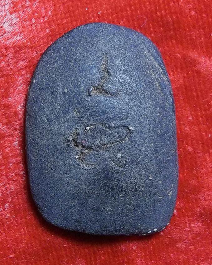 ใช้วัดกลางบางแก้วหรือเปล่าครับท่านผู้รู้ช่วยหน่อย องค์ที่สอง