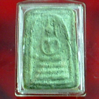 รบกวนพี่ๆอาจารย์ช่วยดูพระ2องค์นี้ให้ที่ครับ(พระสมเด็จเก่า)