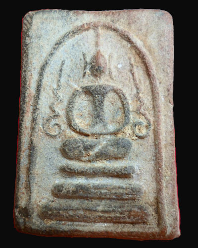 รบกวนครับ...หลวงพ่อเงิน เนื้อดินครับ