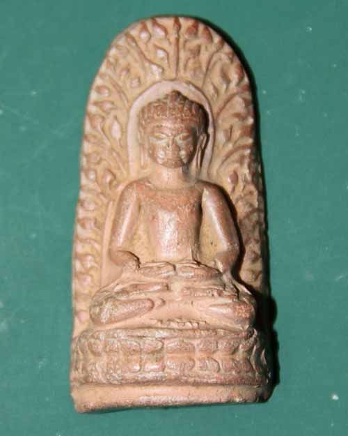 พระเปิมลำพูนหน้ายักษ์ แท้ใหมครับ