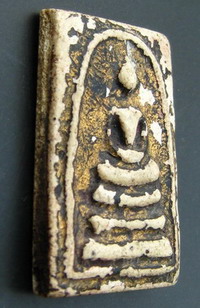 พระสมเด็จวัดอะไรครับ ใครพอทราบบ้าง