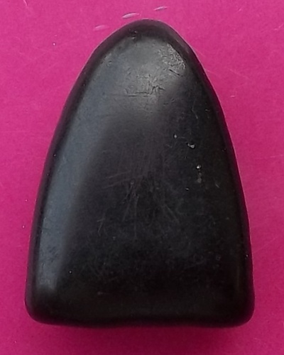 หลวงพ่อเพชรใครรู้ช่วยตอบที