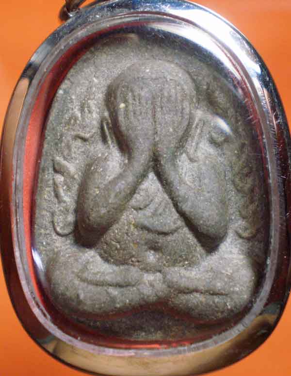 [Auto] joesoot-amulet - ปิดตากนกข้างหลวงปูโต๊ะ  ไม่มีตะกรุด