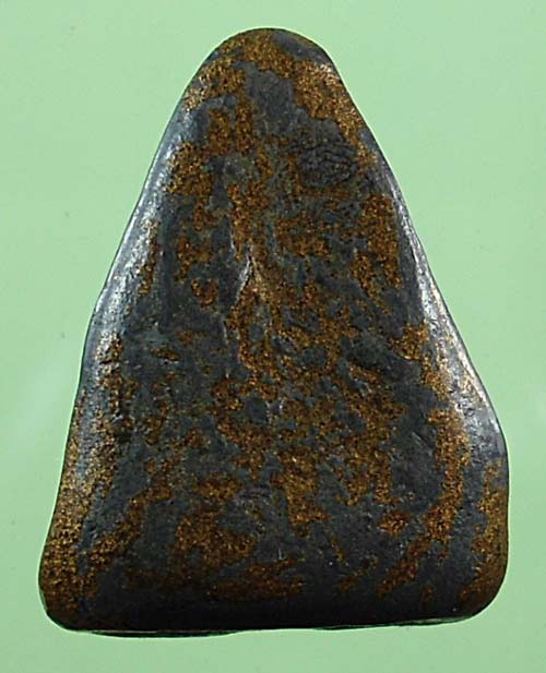 รบกวนท่านเวปมาสเตอร์และพี่ท่านใดพอทราบ แท้ ไม่แท้ ออกที่วัดใด