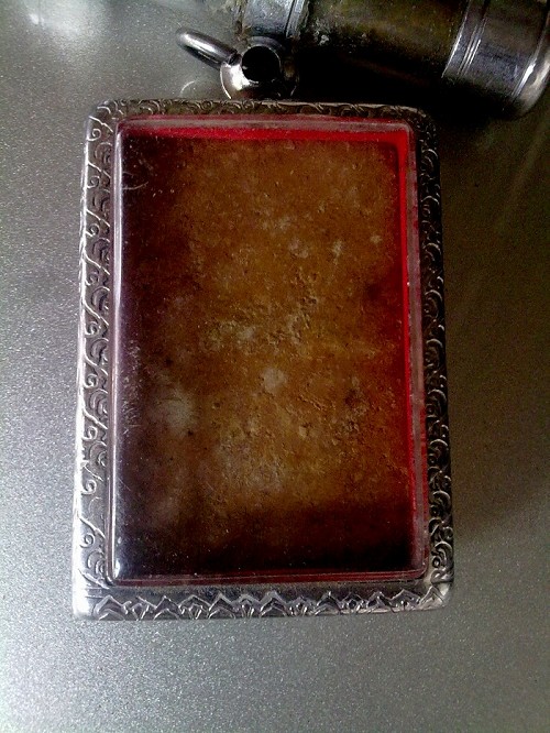 เรียนท่านผู้รู้และเชี่ยวชาญ  ช่วยแนะนำที