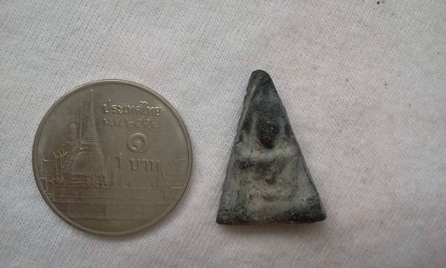 ไม่ทราบเลยครับ ขอความรู้หน่อยครับ