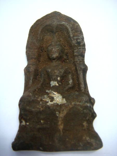 สอบถามผู้รู้ครับ เป็นเครื่องรางประเภทใดครับ