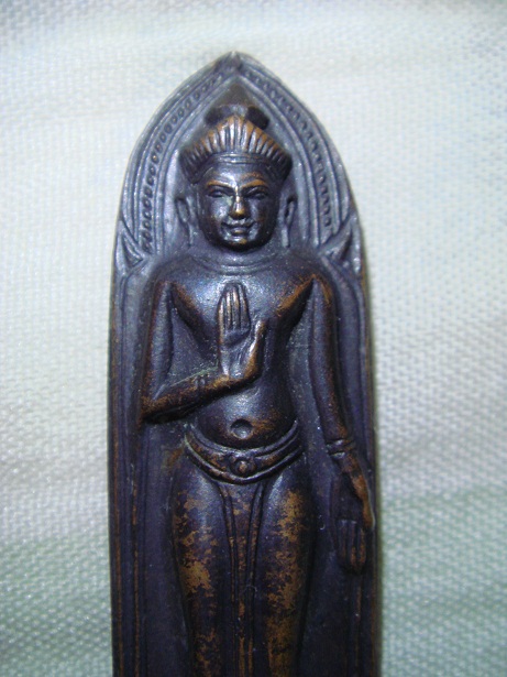 รบกวนพี่พี่ว่าเป็น พระร่วง ของที่ไหนหรอครับ 