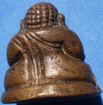 พระไม่ทราบที่ครับ 