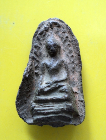 [Auto] ยิ้ม88ราชบุรี - พระรอด เนื้อเขียว ขอบปลิ้นสวยเดิม 