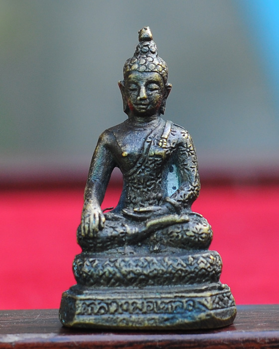 รูปเหมือนหลวงพ่อเหลือ ไม่รู้ที่คับ ช่วยหน่อยคับ