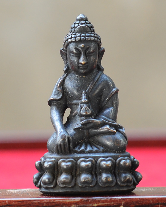 พระกริ่งธิเบตรมดำ ตอกโค๊ด ไม่ทราบที่ ใครรู้ช่วยหน่อยนะคับ