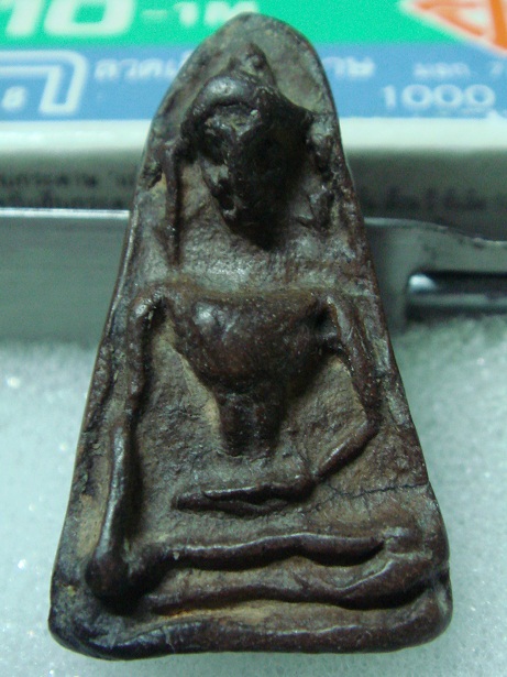 พระผงสุพรรณ แท้ไหมครับ รบกวนพี่พี่ครับ