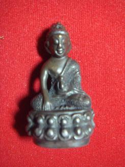 สอบถามท่านอาจารย์ทั้งหลายหน่อยครับ