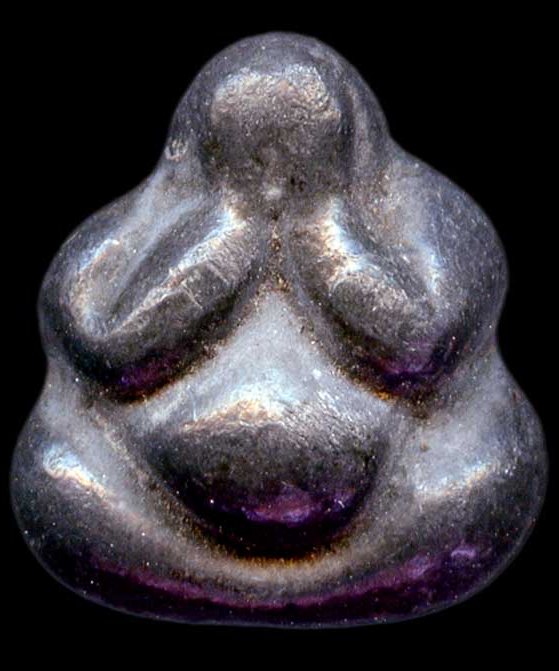 ปิดตาพุงป่องดีไหมครับ