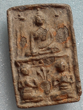 กรุท้ายตลาดอีกองค์