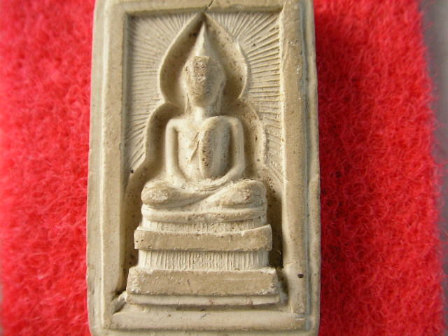 สมเด็จแหวกม่านข้างเรียบครับ