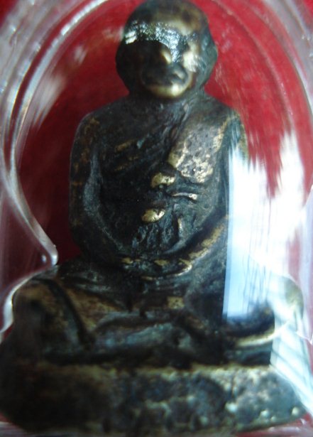 [Auto] boyinlove - รูปหล่อหลวงปู่เอียมวัดสะพานสูงรุ่นแรกครับ 