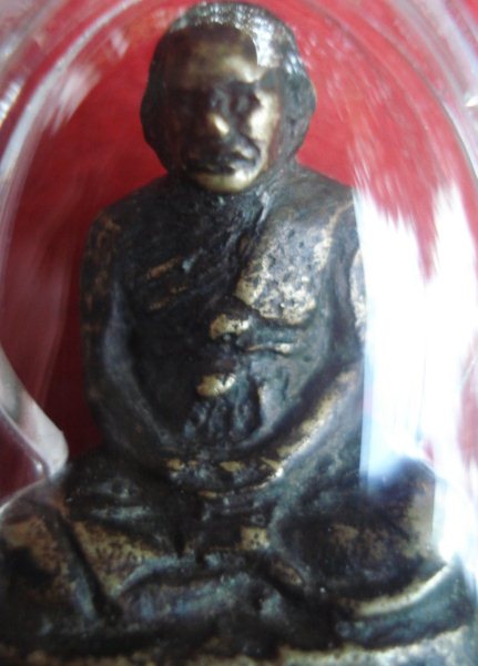 [Auto] boyinlove - รูปหล่อหลวงปู่เอียมวัดสะพานสูงรุ่นแรกครับ 