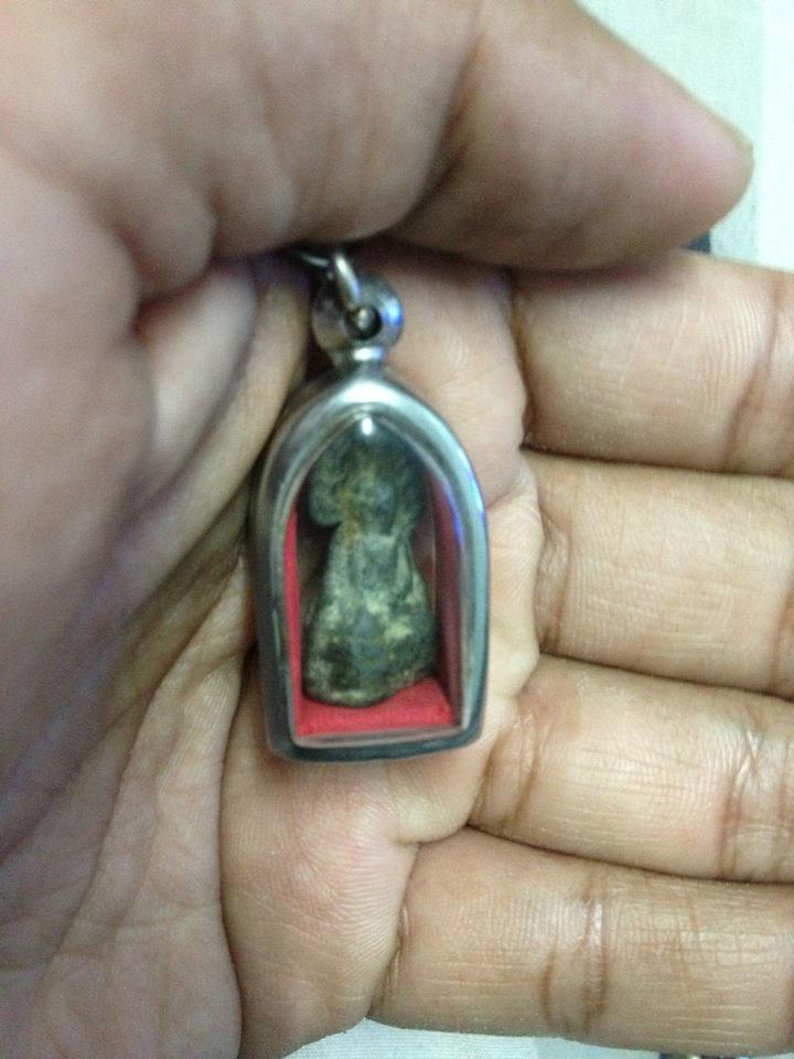 พระรอดสองหน้า พะเยาองค์นี้ ค่านิยมเท่าไหร่ครับ