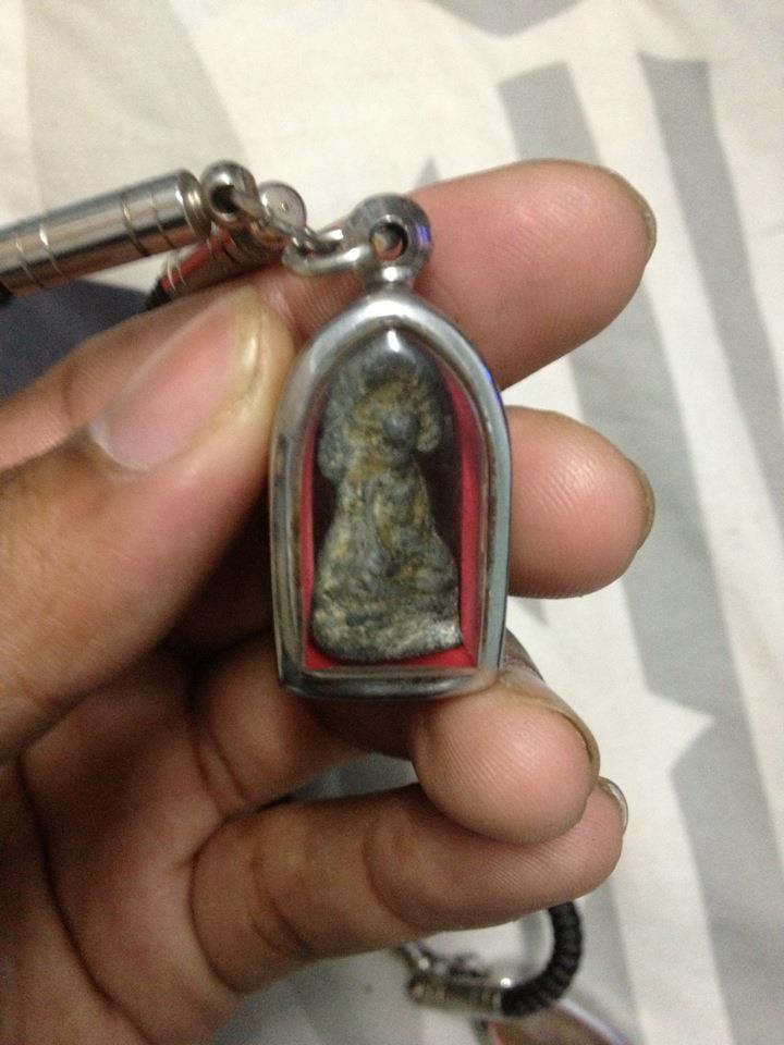 พระรอดสองหน้า พะเยาองค์นี้ ค่านิยมเท่าไหร่ครับ