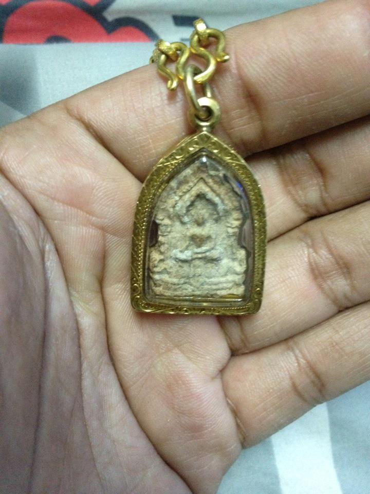 กรุท้ายตลาดองค์นี้ เป็นไงครับ