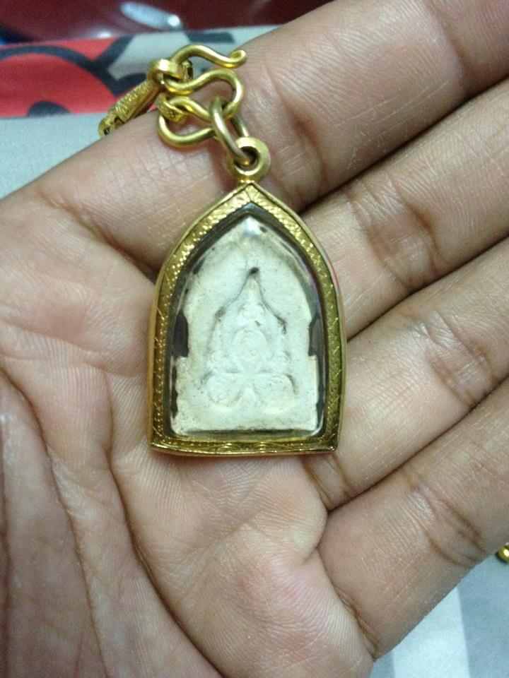 กรุท้ายตลาดองค์นี้ เป็นไงครับ