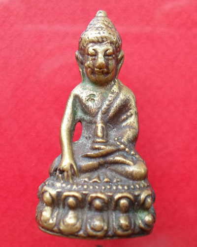 สอบถามพระกริ่งองค์นี้ครับ