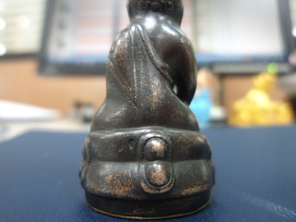 ใครรู้บ้างครับว่าเป็นพระกริ่งที่ไหนครับ