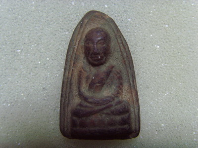 หลวงปู่ทวดครับ  ช่วยหน่อยครับ พี่ๆ น้องใหม่ครับ