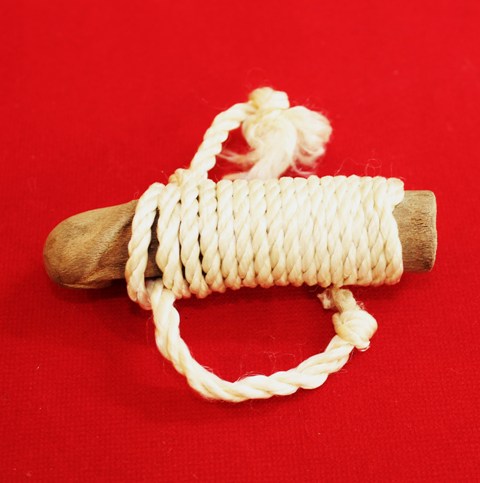 ตะกรุด และ ปลัดขิก  รบกวนผู้รู้ด้วยครับ