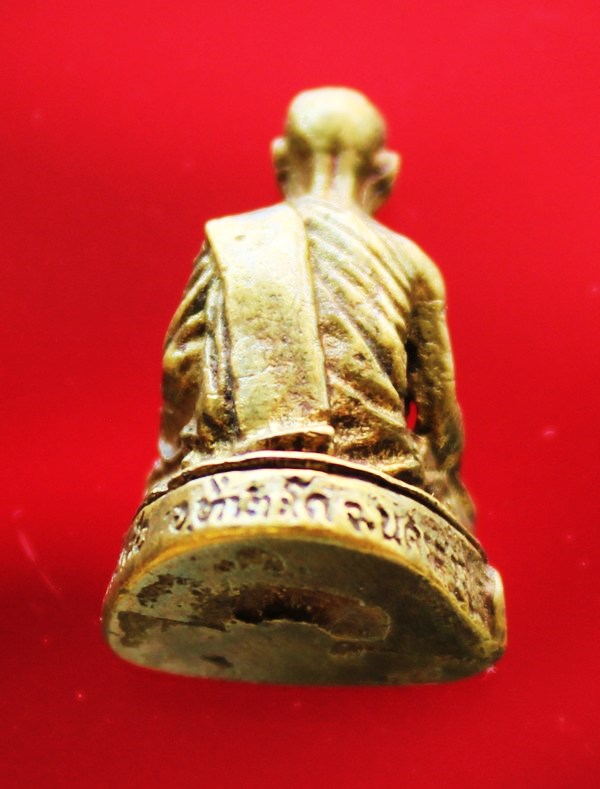 รูปหล่อหลวงพ่อพันธ์ วัดเขาล้อ จ.นครสวรรค์ เนื้อทองเหลือง