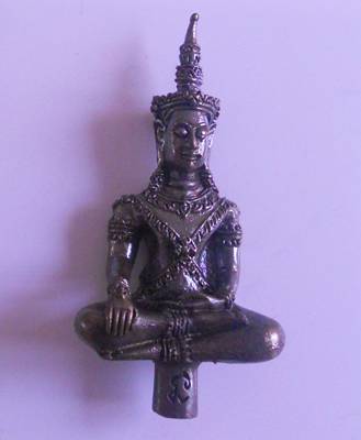 [Auto] Doraemon2523 - Big surprise พระยอดธงทรงเครื่อง รุ่นชนะมาร วัดบ้านไร่ ปี36 พร้อมกล่องสวยๆ ร...