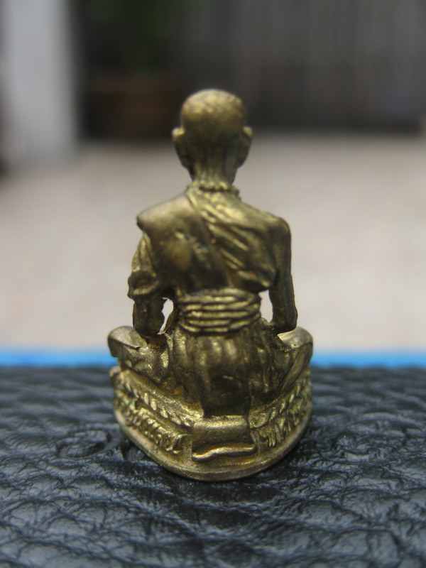 [Auto] เจมส์141966 - @@@@@ พระรูปเหมือนหลวงพ่อทบ วัดชนแดน ปี18 รุ่นแซยิด 96 @@@@@