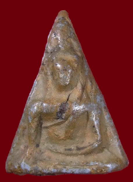 รบกวนดูพระนางพญา พิมพ์สังฆาฎิ ให้ด้วยครับ