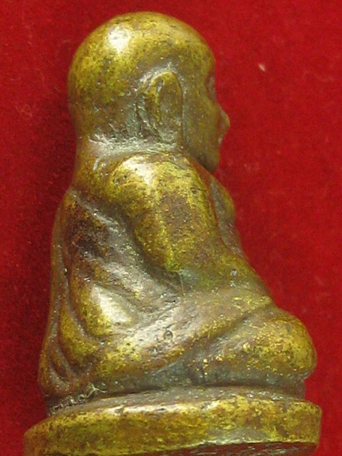 หลวงพ่อเงิน พิมพ์นิยม วัดบางคลาน องค์นี้ดีไหมครับ รบกวนด้วยครับ