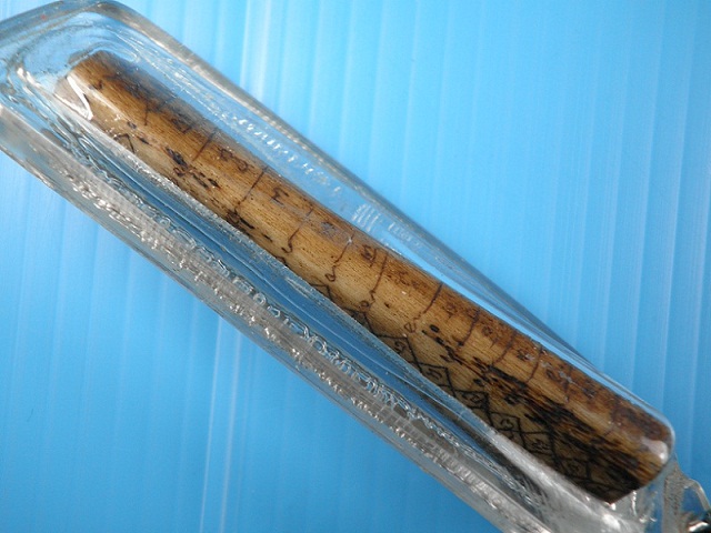 [Auto] manas-ppp - ตะกรุด กระดูกห่าน ขนาดเล็ก ไม่ทราบเกจิ  ขนาด 2 นิ้ว...ลงอักษร 3 แถว ( 1 แถว 12...