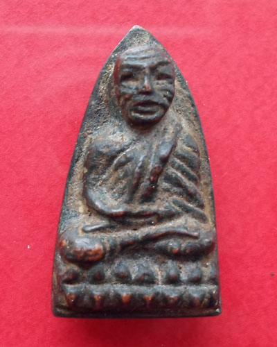 หลวงปู่ทวดเตารีดเล็ก อาปาเช่ ช่วยชี้แนะหน่อยครับ