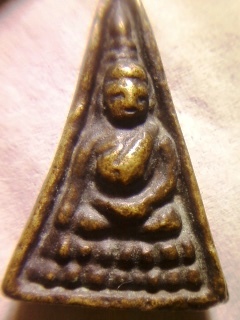 หลวงพ่อเพชร แท้-ไม่แท้ประการใดครับ รบกวนด้วยครับ