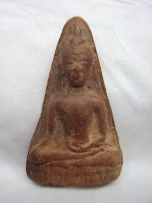 อีกองค์หนึ่งครับ