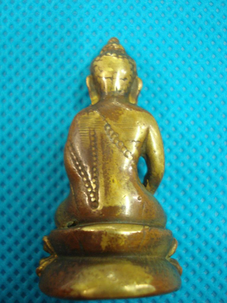 พระกริ่งปวเรศ วัดสุทัศน์  วานท่านผู้รู้ช่วยชีแนะด้วยครับ